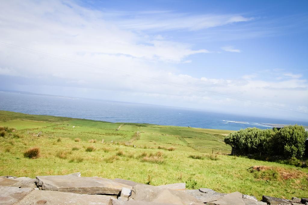Salt Cliff Cottage Doolin Exterior foto